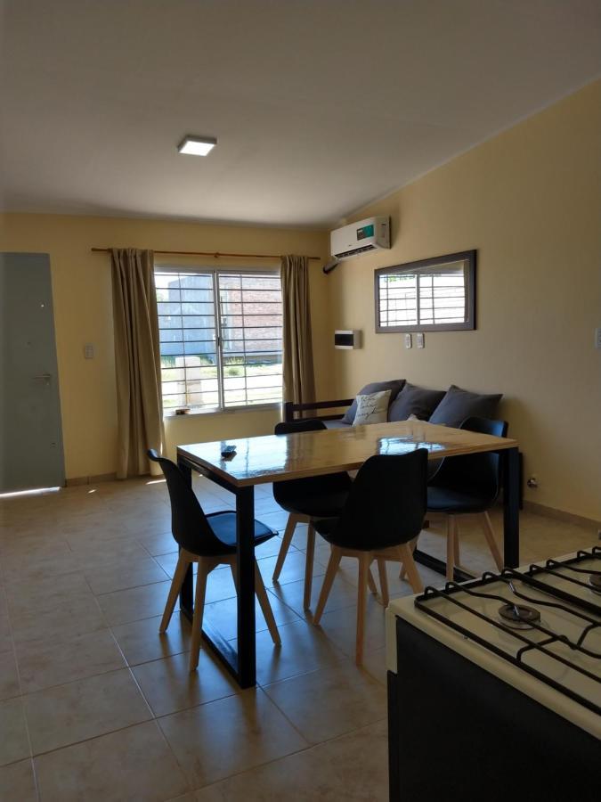 Once Reinas Dptos Apartment Сан Рафаел Екстериор снимка